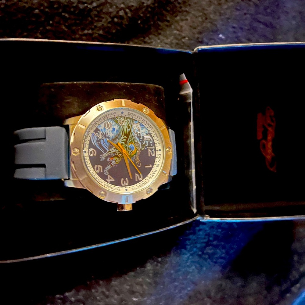 Ed Hardy watch $300 original price $100 sell